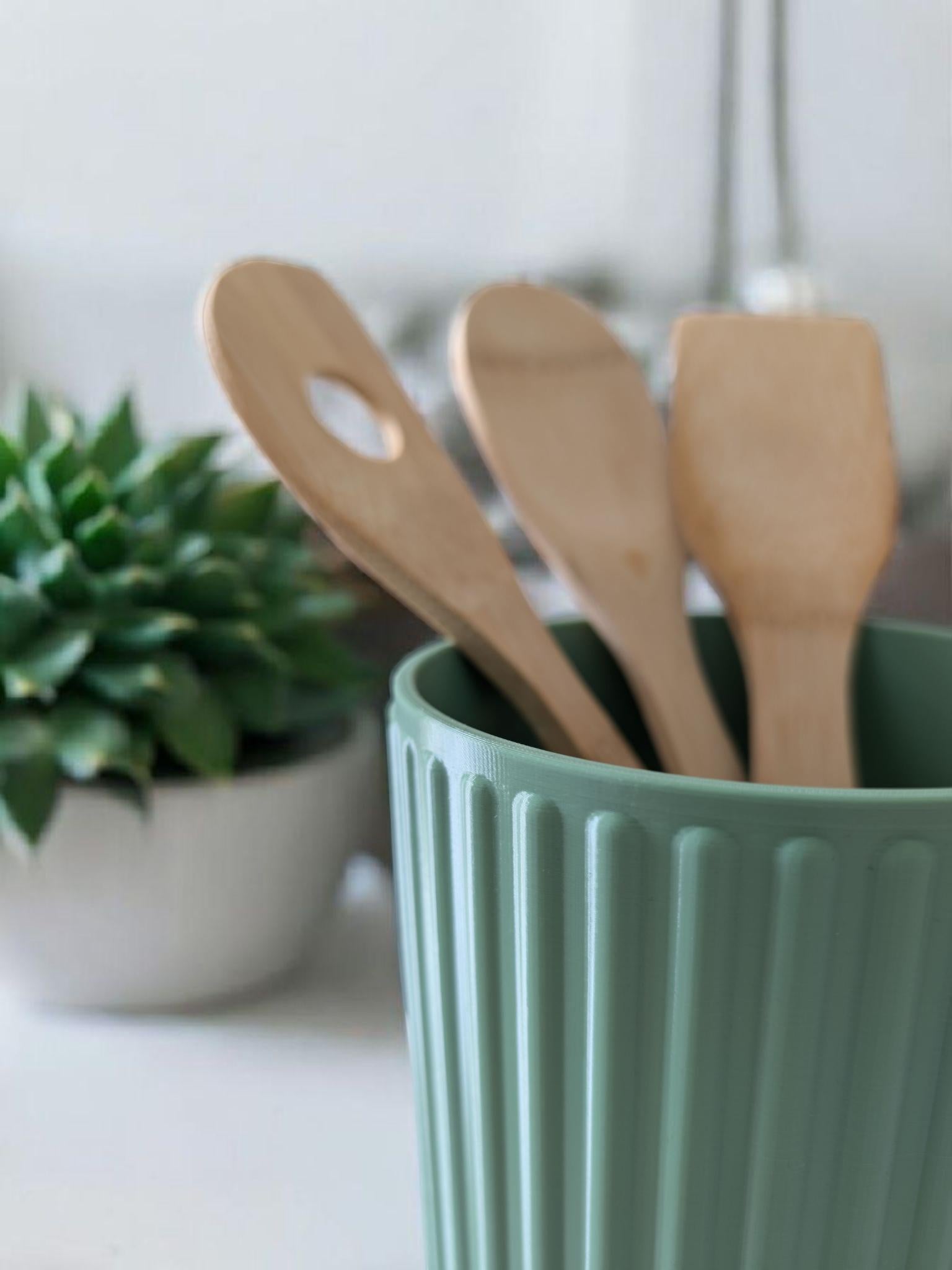 Ribbed 3D-Printed Utensil Holder — view 3, 3D printed, HappyLayerMint Malta