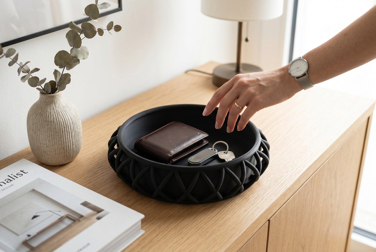 Basket-Style Key Tray, Modern Entryway Organizer for Keys and Wallet, Minimalist Hallway Storage Dish