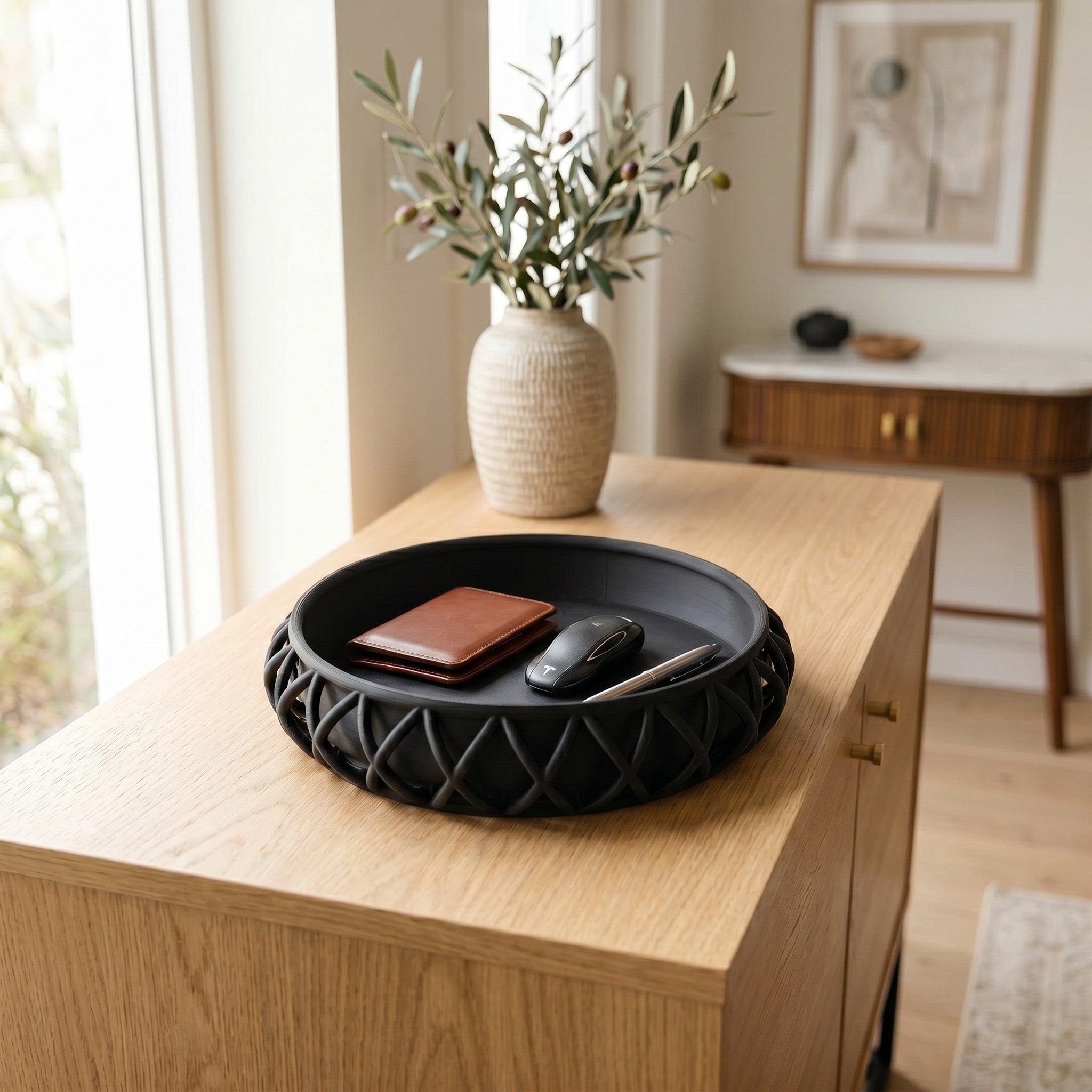 Basket-Style Key Tray, Modern Entryway Organizer for Keys and Wallet, Minimalist Hallway Storage Dish