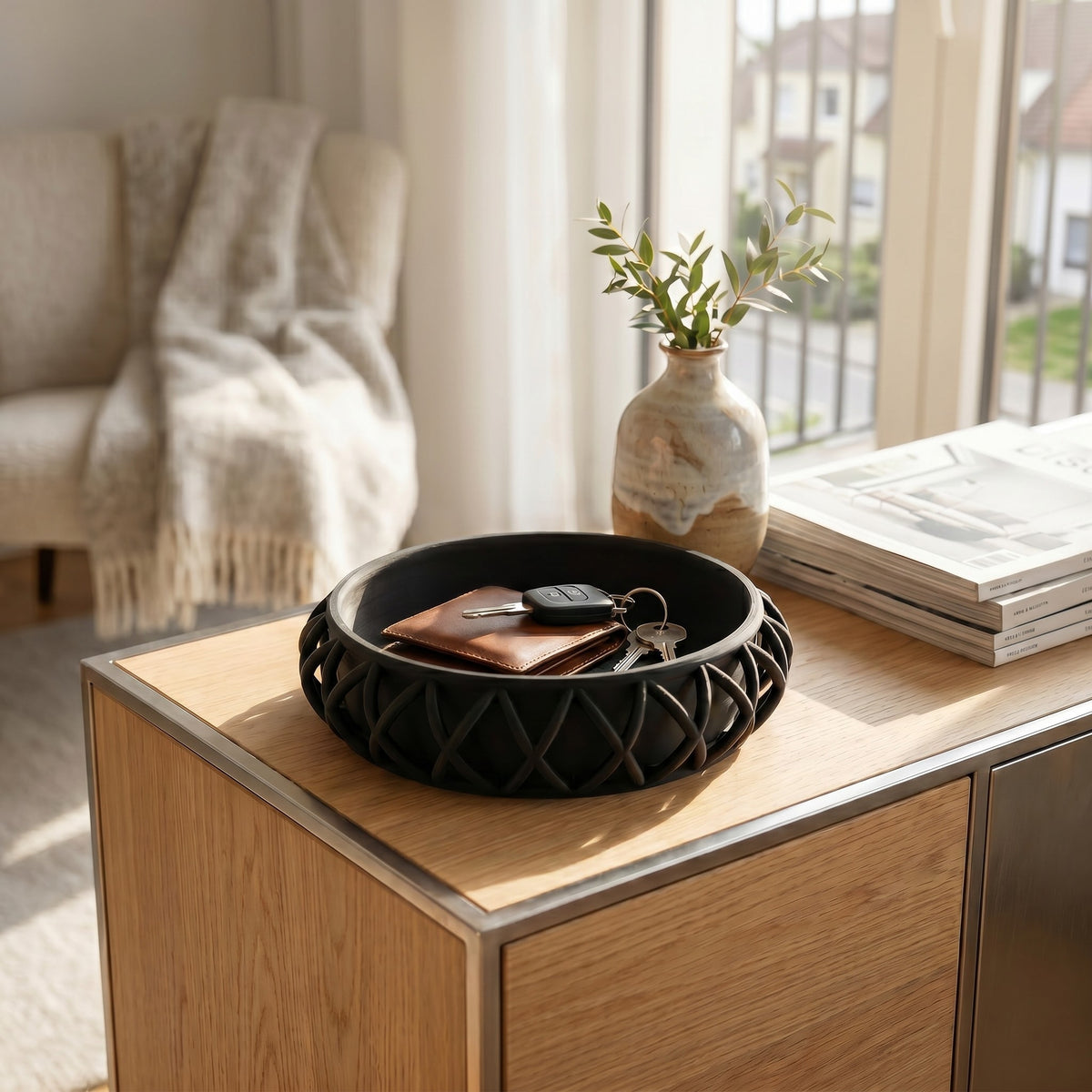 Basket-Style Key Tray, Modern Entryway Organizer for Keys and Wallet, Minimalist Hallway Storage Dish