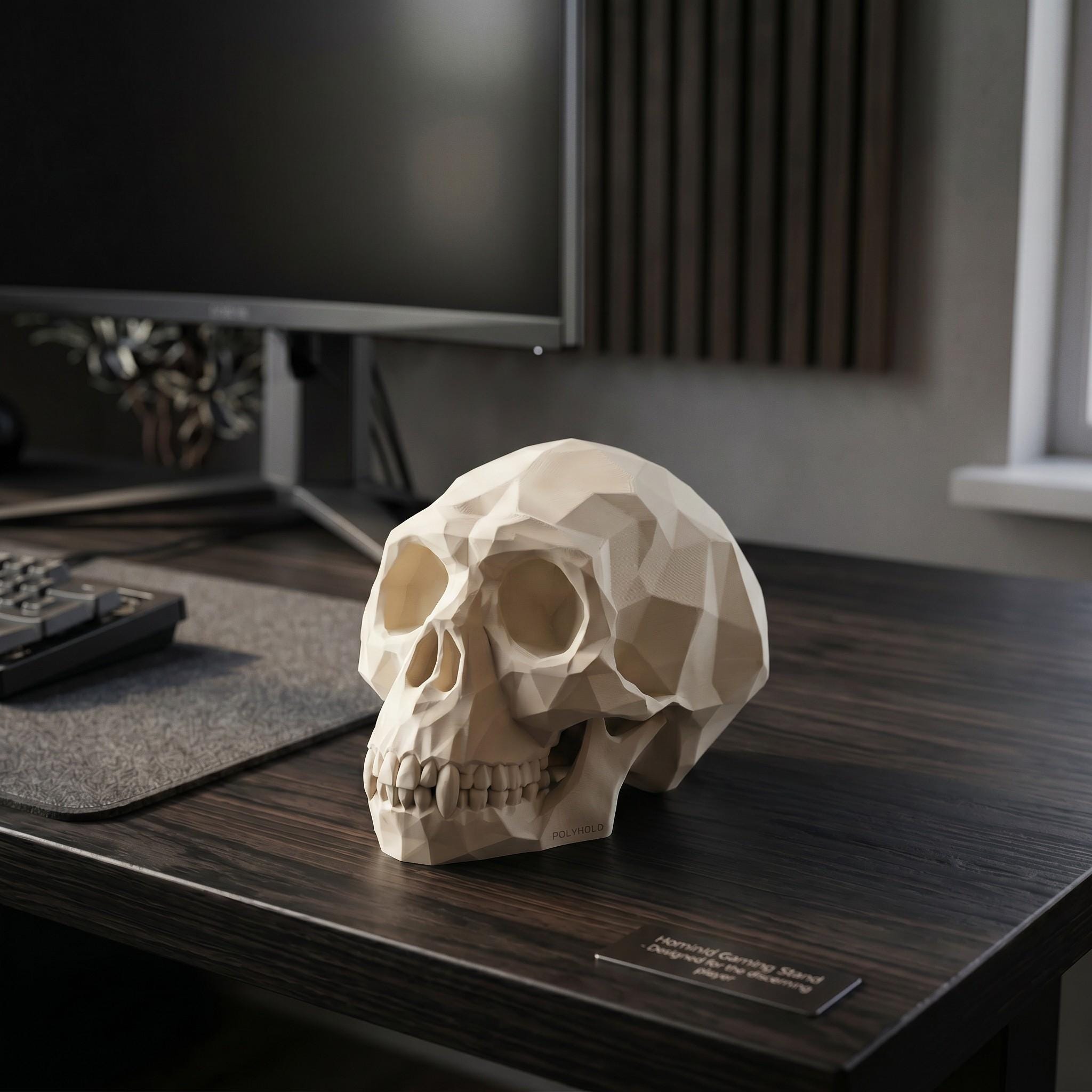 Low Poly Monkey Skull Headphone Stand – Geometric Sculpture, Gamer Desk Decor, PLA+ Plastic