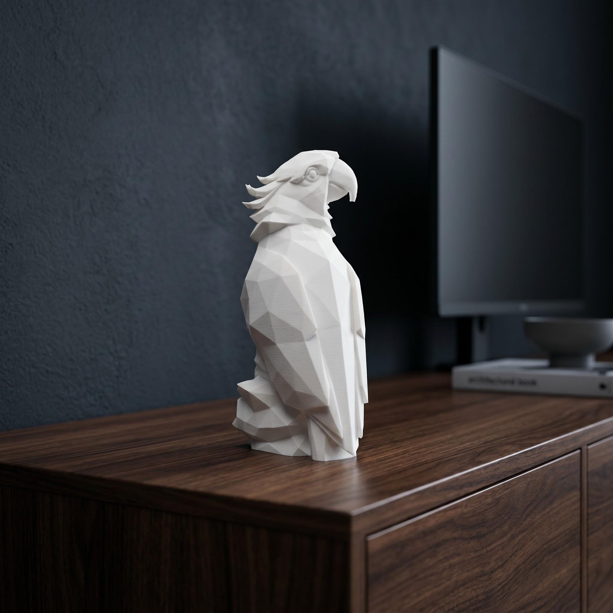 Low Poly Parrot Sculpture, Geometric Bird Statue, Modern Home Decor, Parrot Lover Gift, Minimalist Shelf Decoration