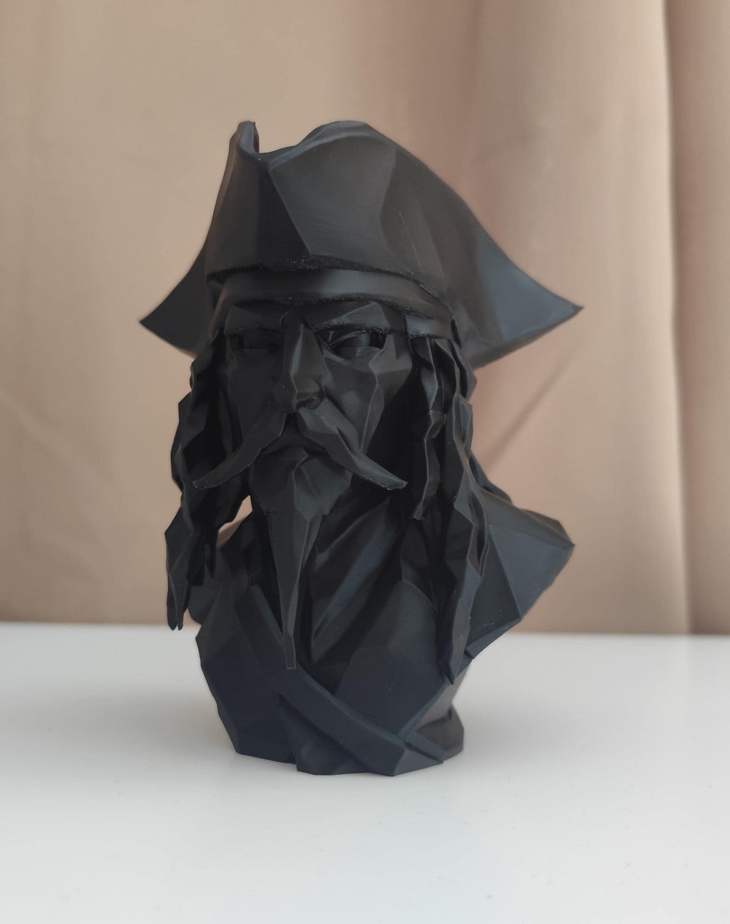 Low Poly Pirate Bust, Caribbean Pirate Sculpture, Geometric Pirate Decor, Nautical Gift, Shelf or Office Statue